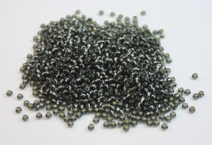 Бисер Чехия круглый 08/0 50г 47010 прозрачный серый с серебряным прокрасом